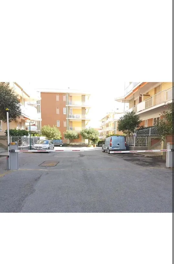 La Casa Bianca Villa Ceriale Holiday home