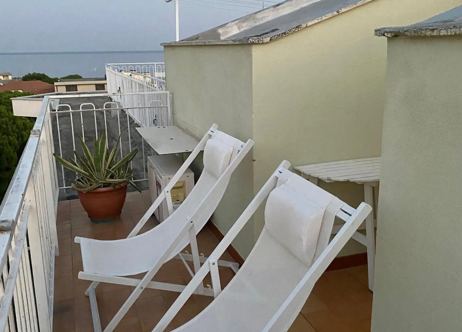 La Casa Bianca Villa Ceriale Holiday home